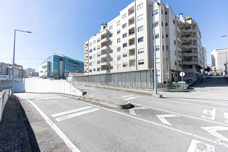 Apartamento T2 para Venda em Mafamude e Vilar do Paraíso Foto 10