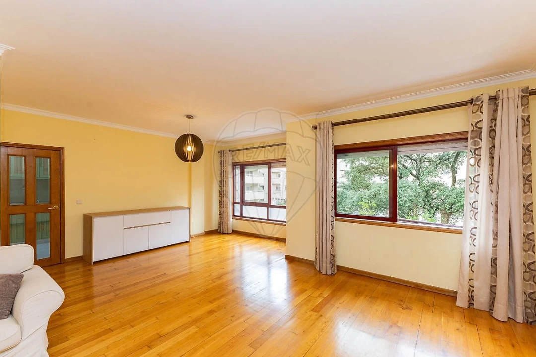 Apartamento T3 para Arrendamento em Mafamude e Vilar do Paraíso Foto 12