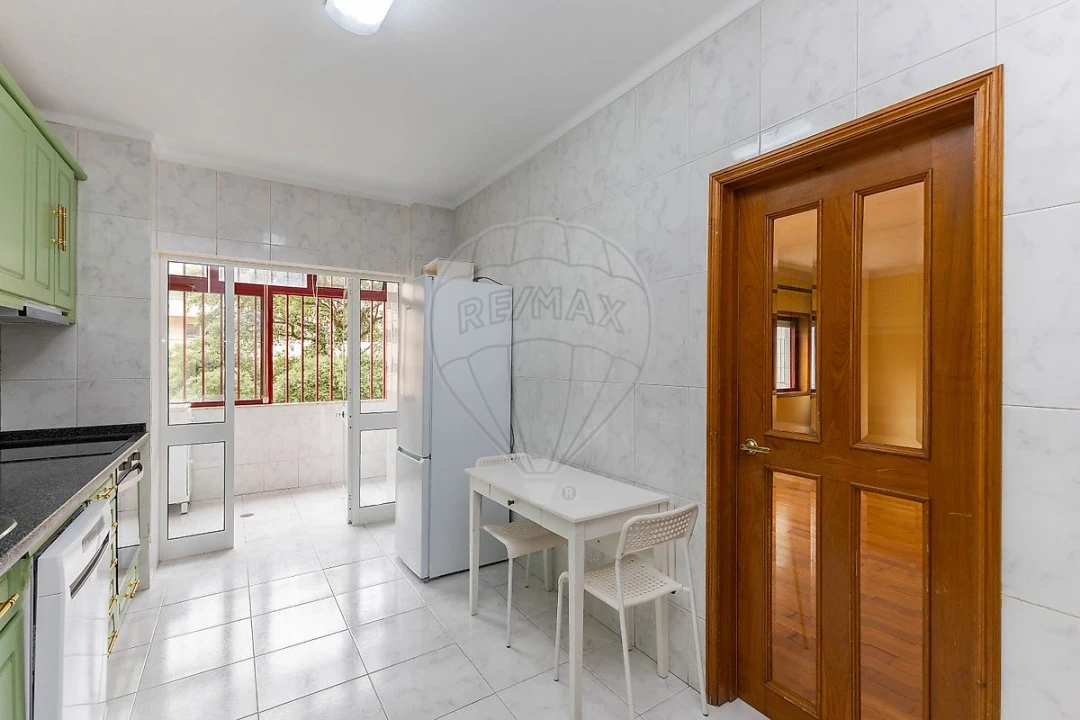 Apartamento T3 para Arrendamento em Mafamude e Vilar do Paraíso Foto 16