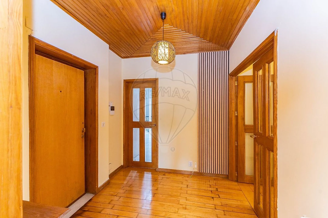 Apartamento T3 para Arrendamento em Mafamude e Vilar do Paraíso Foto 7