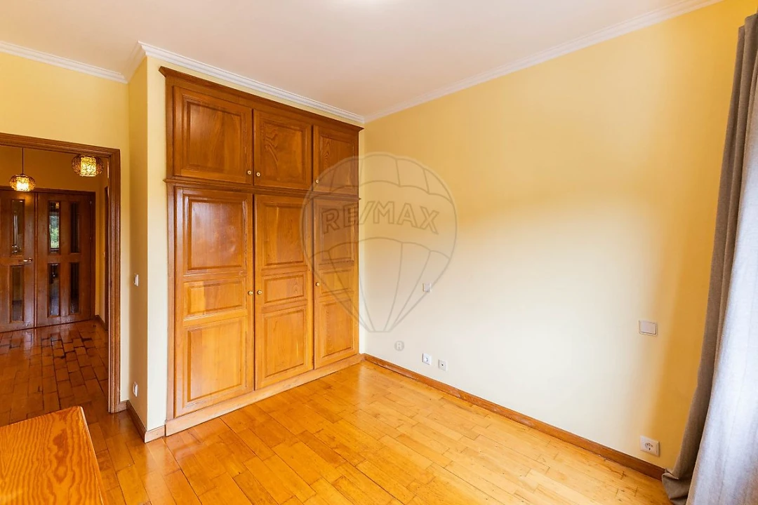 Apartamento T3 para Arrendamento em Mafamude e Vilar do Paraíso Foto 25