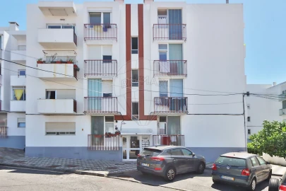 Apartamento T3 para Venda em Oeiras e São Julião da Barra, Paço de Arcos e Caxias