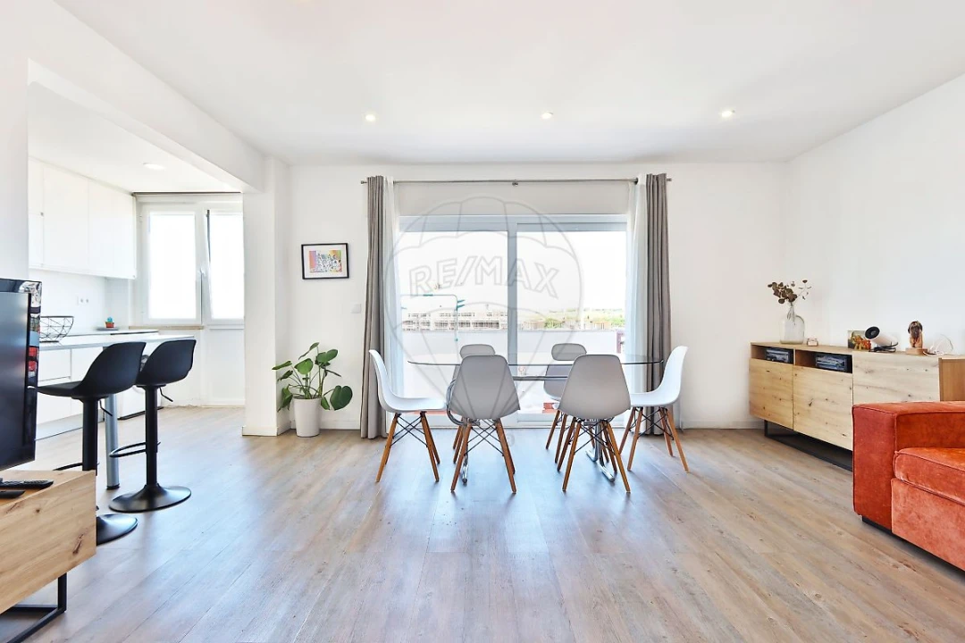 Apartamento T3 para Venda em Oeiras e São Julião da Barra, Paço de Arcos e Caxias Foto 11