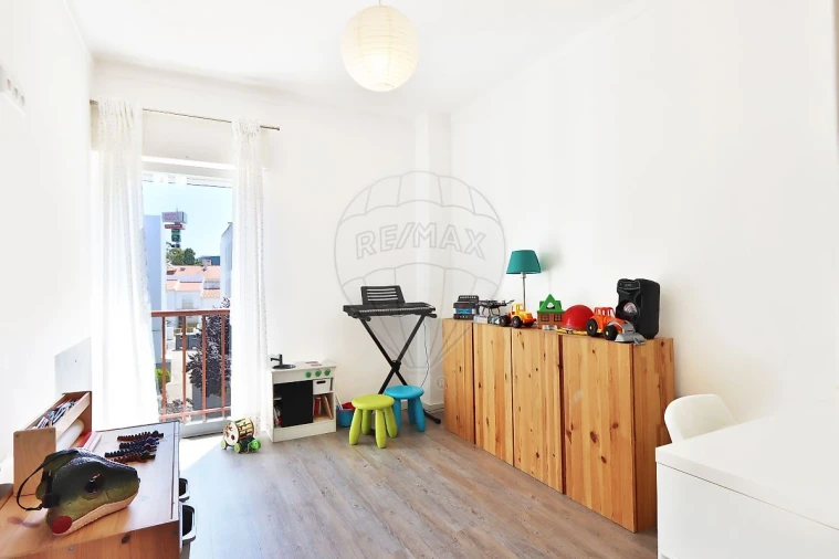 Apartamento T3 para Venda em Oeiras e São Julião da Barra, Paço de Arcos e Caxias Foto 6