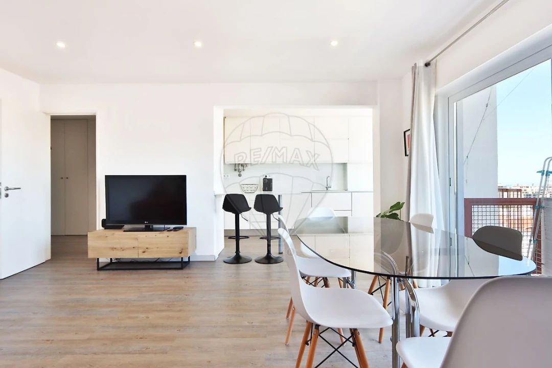 Apartamento T3 para Venda em Oeiras e São Julião da Barra, Paço de Arcos e Caxias Foto 8