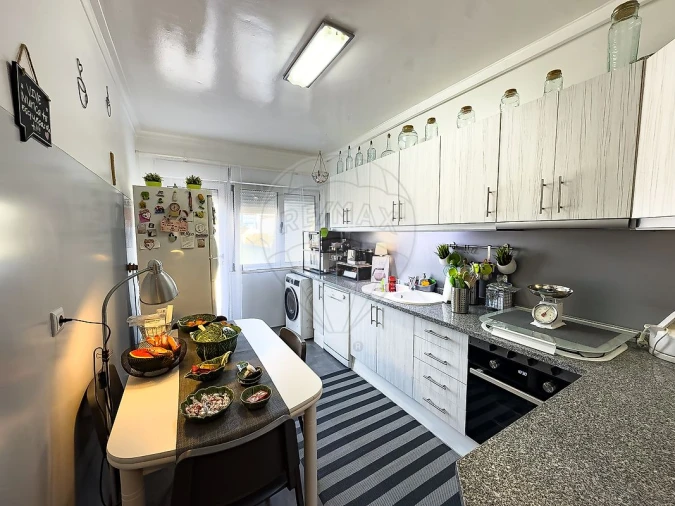 Apartamento T2 para Venda em Vialonga Foto 5