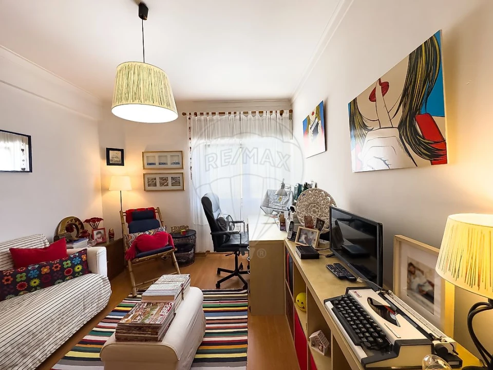 Apartamento T2 para Venda em Vialonga Foto 9