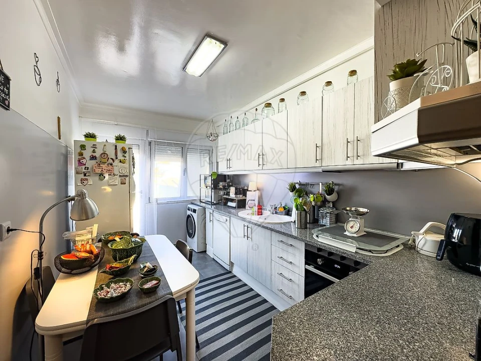 Apartamento T2 para Venda em Vialonga Foto 7