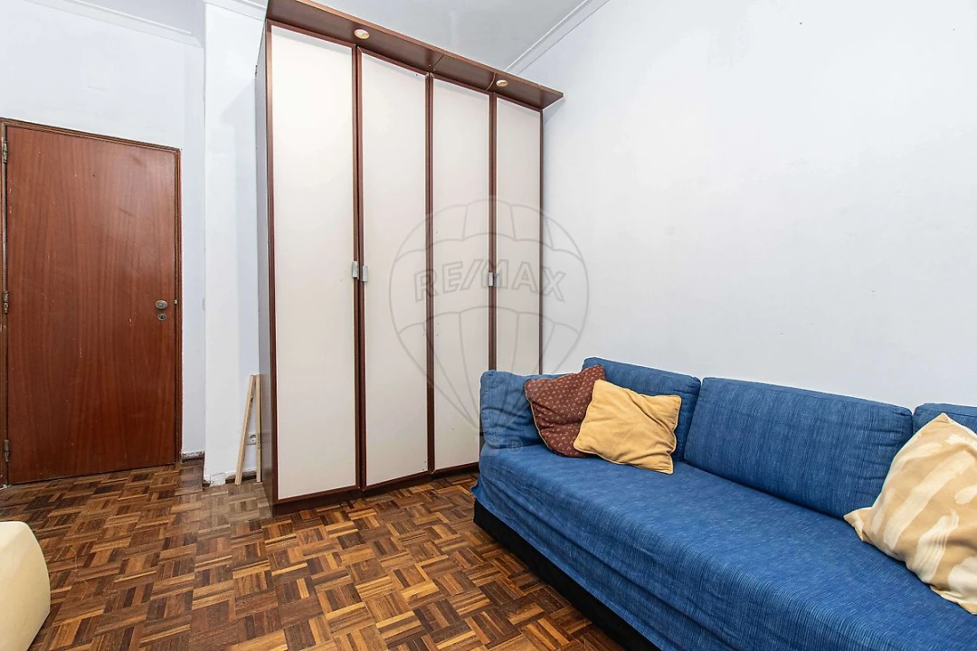 Apartamento T3 para Venda em Póvoa de Santa Iria e Forte da Casa Foto 3