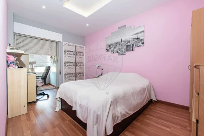Apartamento T3 para Venda em Póvoa de Santa Iria e Forte da Casa