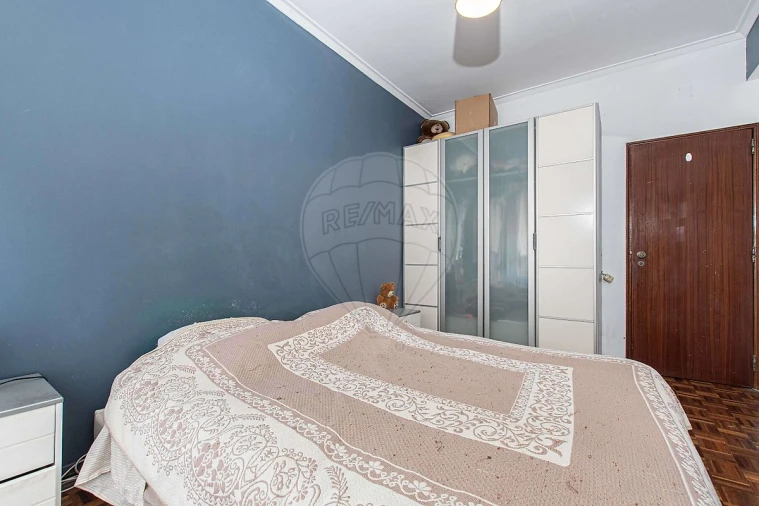 Apartamento T3 para Venda em Póvoa de Santa Iria e Forte da Casa Foto 7