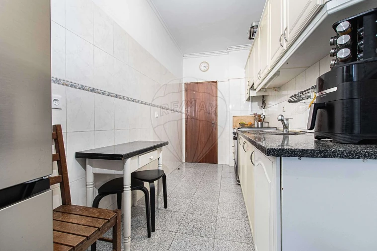 Apartamento T3 para Venda em Póvoa de Santa Iria e Forte da Casa Foto 17