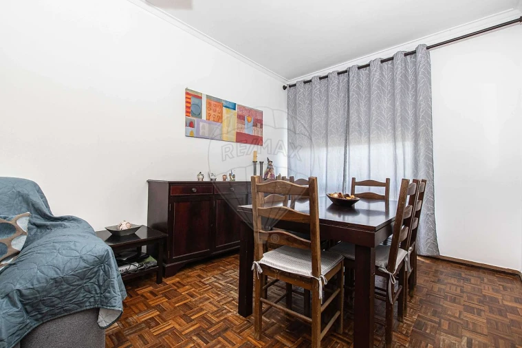 Apartamento T3 para Venda em Póvoa de Santa Iria e Forte da Casa Foto 15
