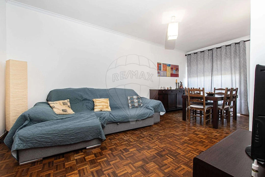 Apartamento T3 para Venda em Póvoa de Santa Iria e Forte da Casa Foto 13