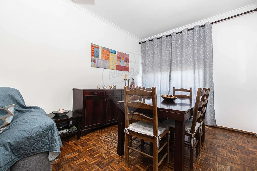 Apartamento T3 para Venda em Póvoa de Santa Iria e Forte da Casa Foto 15