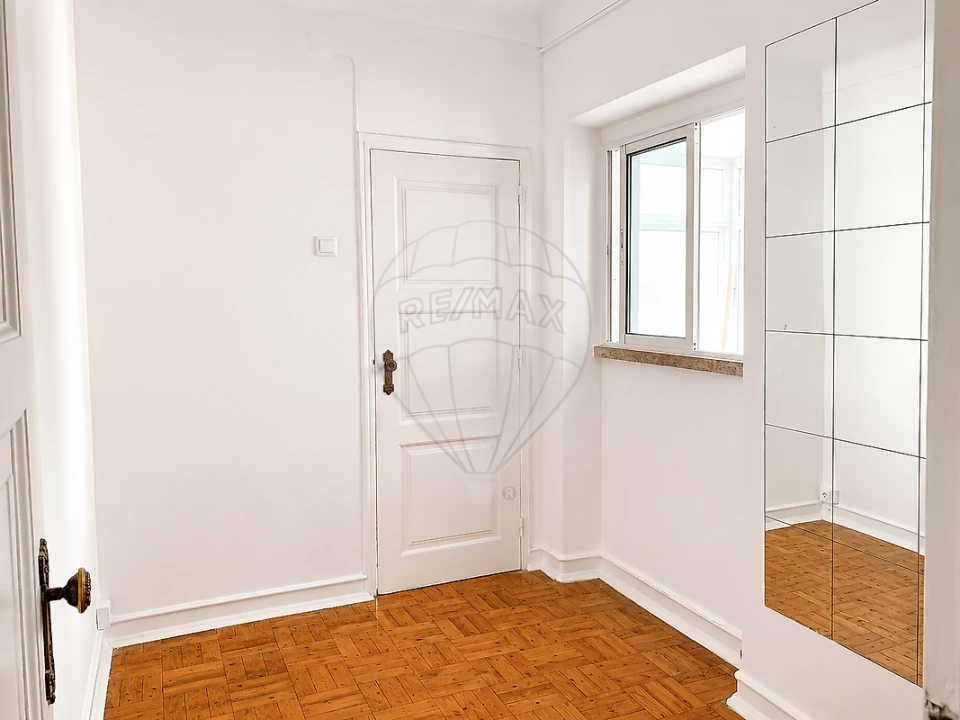Apartamento T4 para Arrendamento em Alvalade Foto 10
