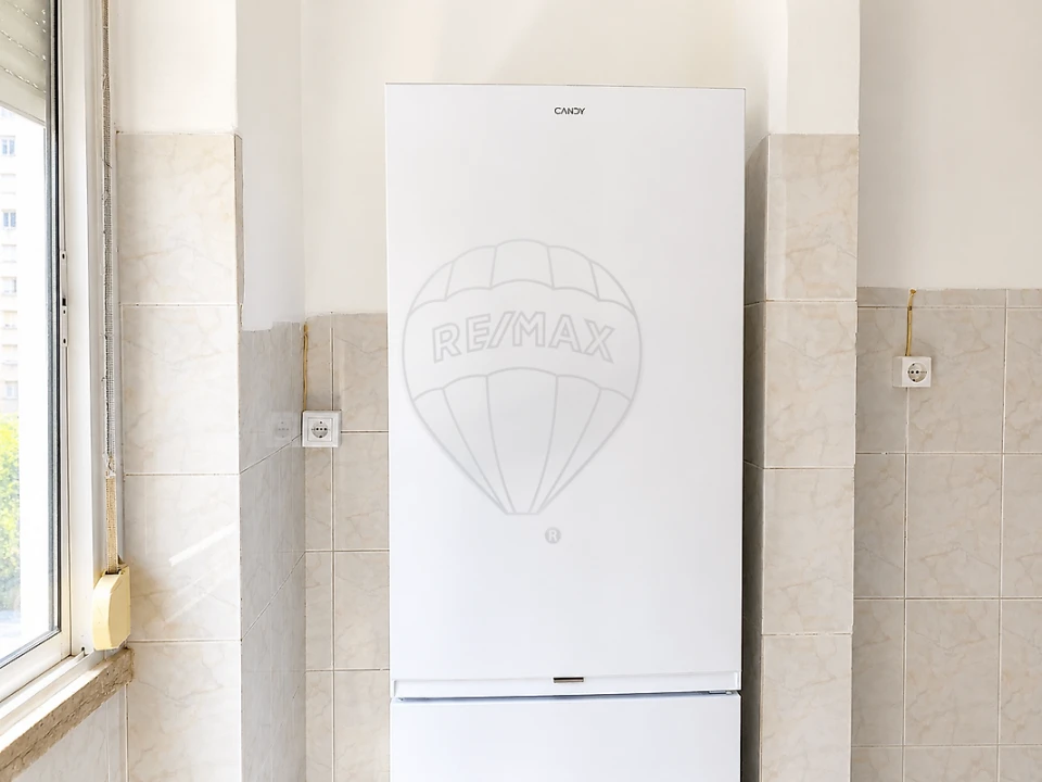 Apartamento T4 para Arrendamento em Alvalade Foto 15