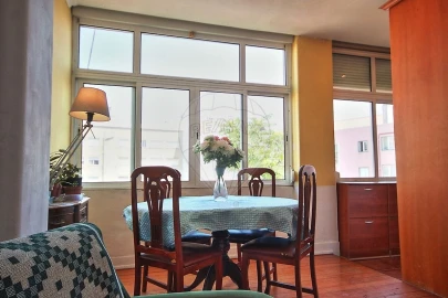 Apartamento T3 para Venda em São Vicente