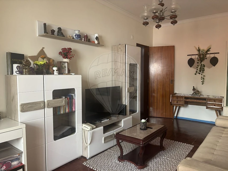 Apartamento T2 para Venda em Amora Foto 13