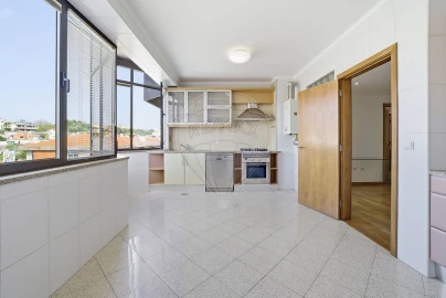 Apartamento T2 para Arrendamento em Águeda e Borralha