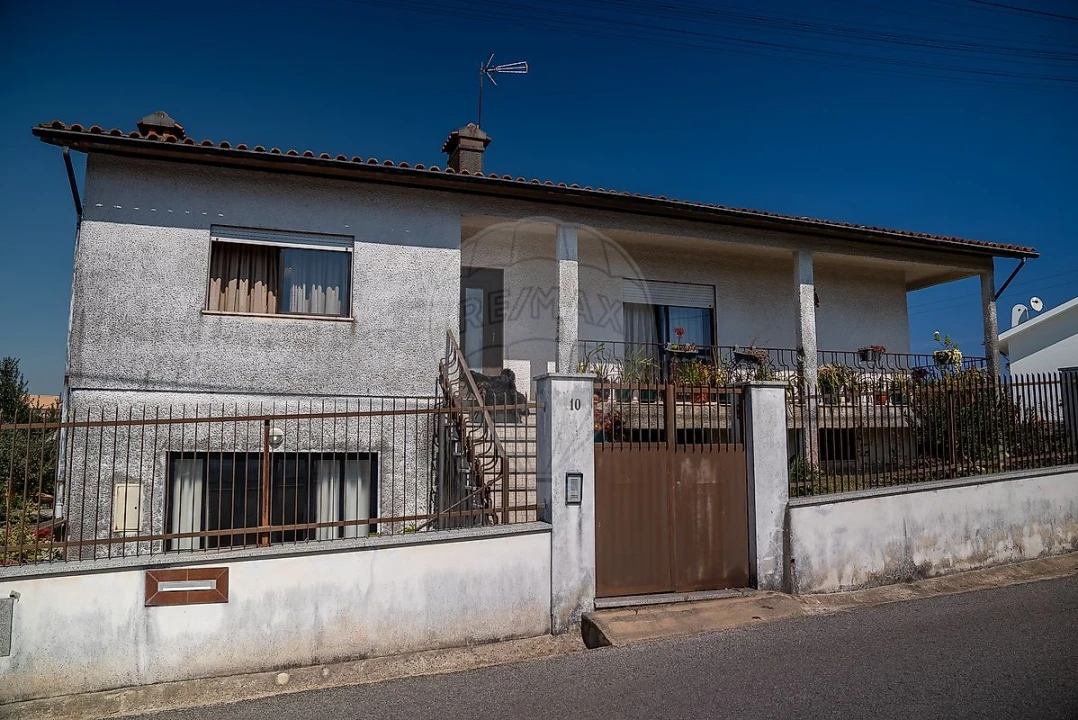Moradia T3 para Venda em Valongo do Vouga Foto 26