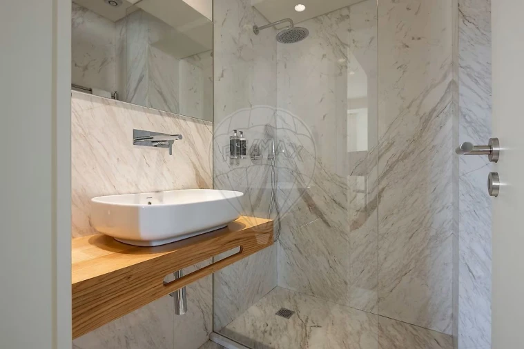 Apartamento T2 para Venda em Cedofeita, Santo Ildefonso, Sé, Miragaia, São Nicolau e Vitória Foto 15