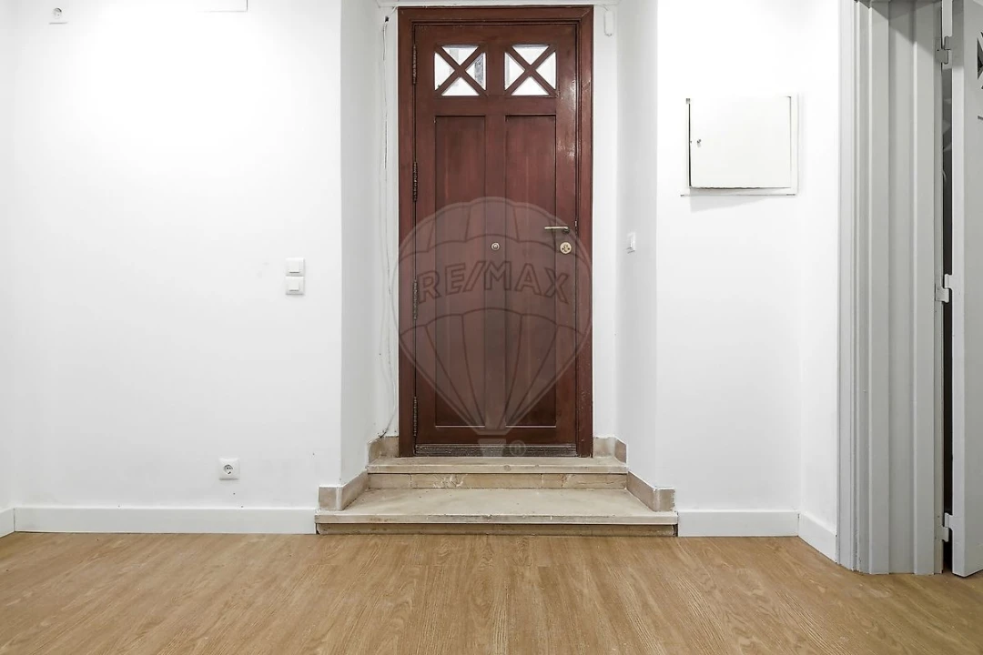 Apartamento T1 para Venda em Almada, Cova da Piedade, Pragal e Cacilhas Foto 9