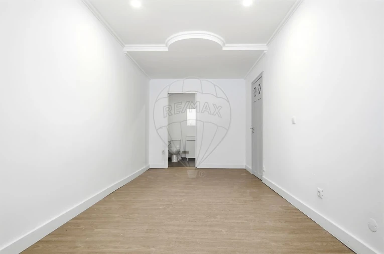 Apartamento T1 para Venda em Almada, Cova da Piedade, Pragal e Cacilhas Foto 3