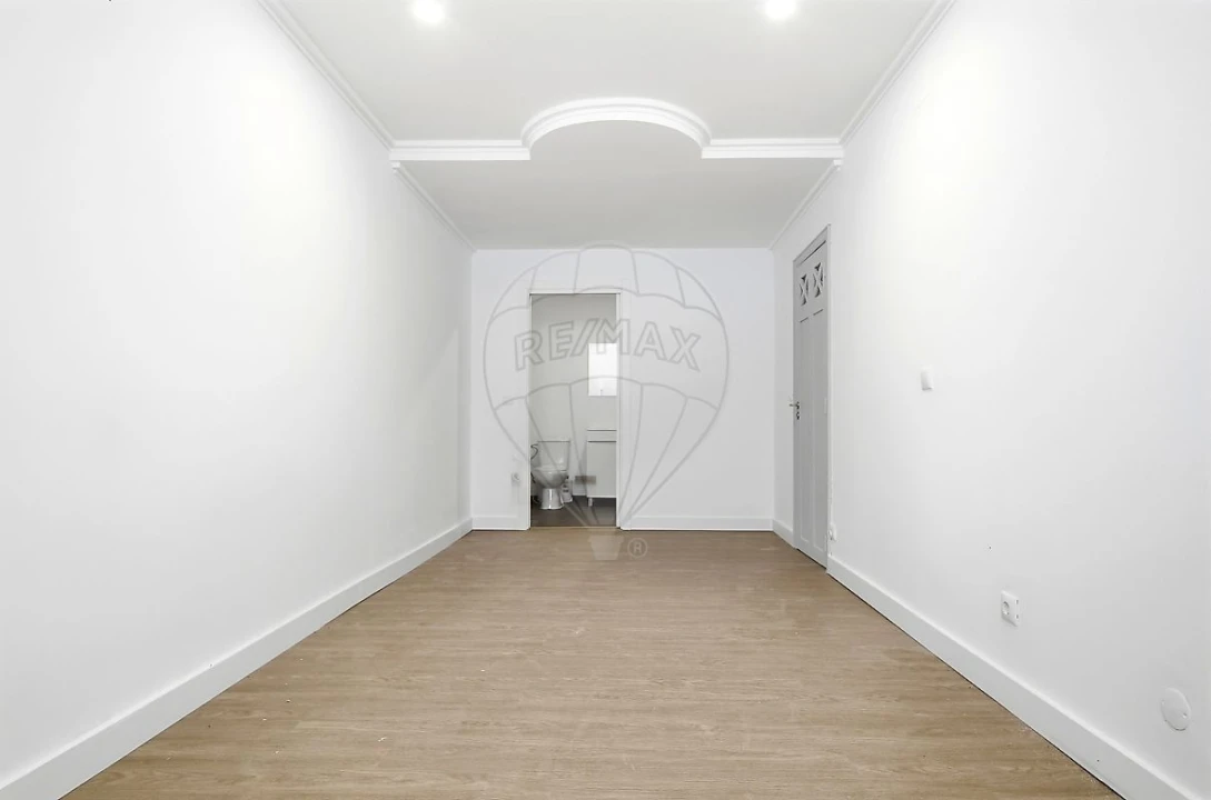 Apartamento T1 para Venda em Almada, Cova da Piedade, Pragal e Cacilhas Foto 3