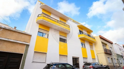 Apartamento T2 para Venda em Caldas da Rainha - Santo Onofre e Serra do Bouro