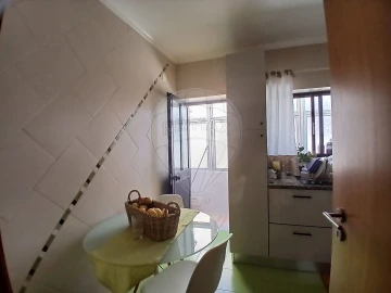 Apartamento T2 para Venda em Caldas da Rainha - Santo Onofre e Serra do Bouro