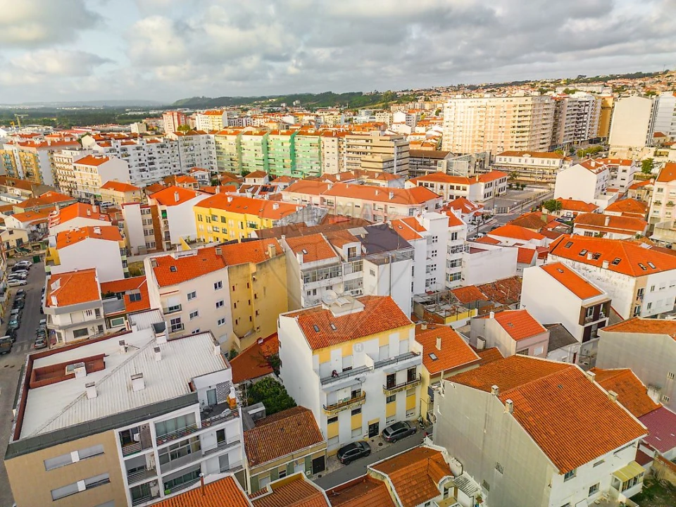 Apartamento T2 para Venda em Caldas da Rainha - Santo Onofre e Serra do Bouro Foto 1