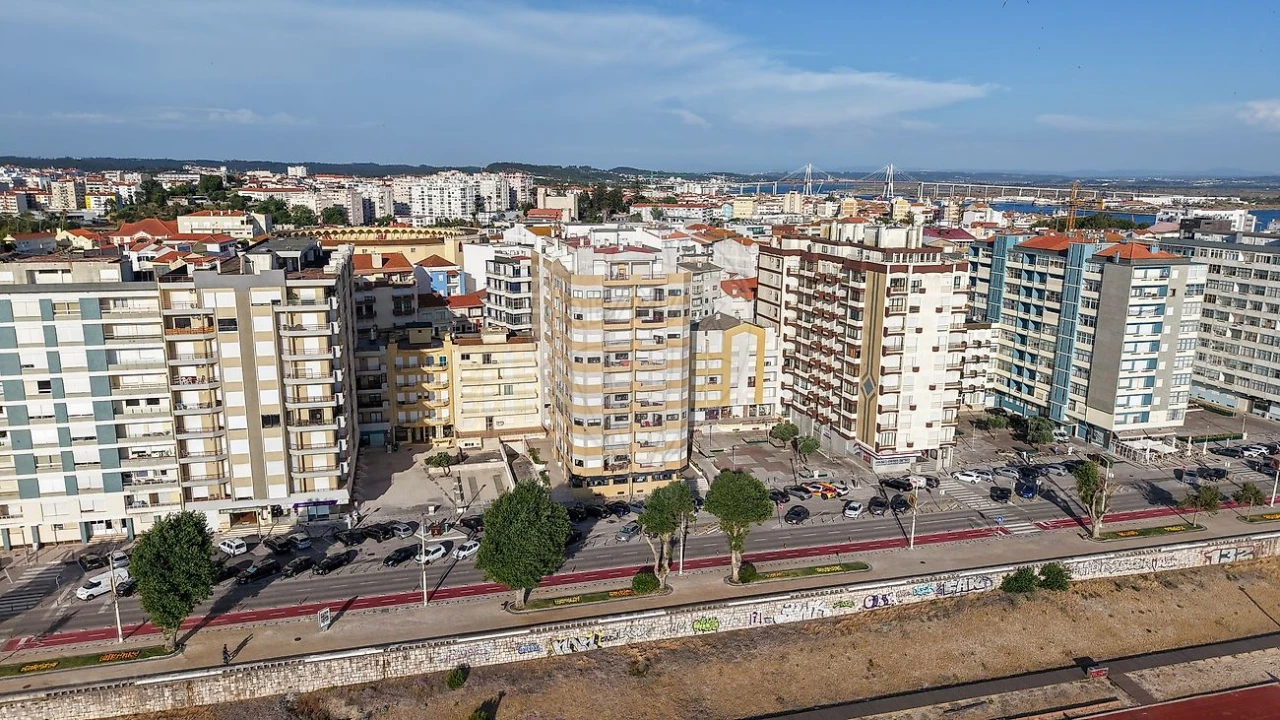 Apartamento T3 para Venda em Buarcos Foto 5
