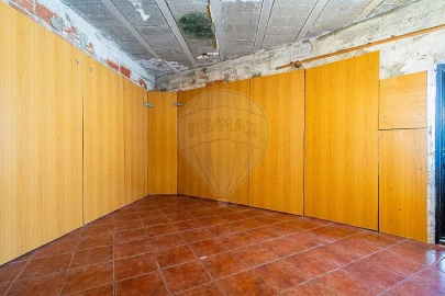 Moradia T1 para Venda em Aveiras de Cima