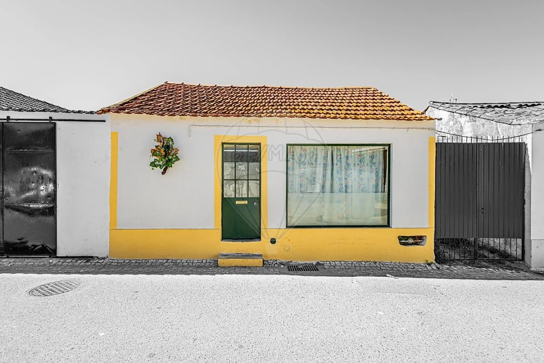 Moradia T1 para Venda em Aveiras de Cima Foto 1