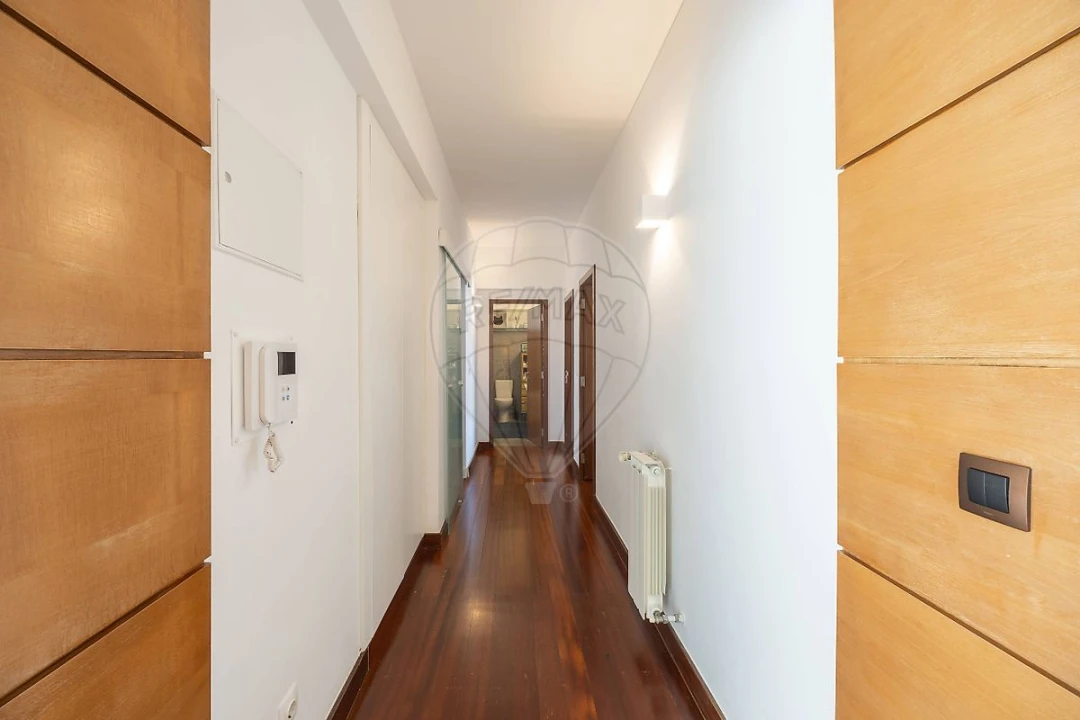 Apartamento T2 para Venda em Algés, Linda-A-Velha e Cruz Quebrada-Dafundo Foto 9