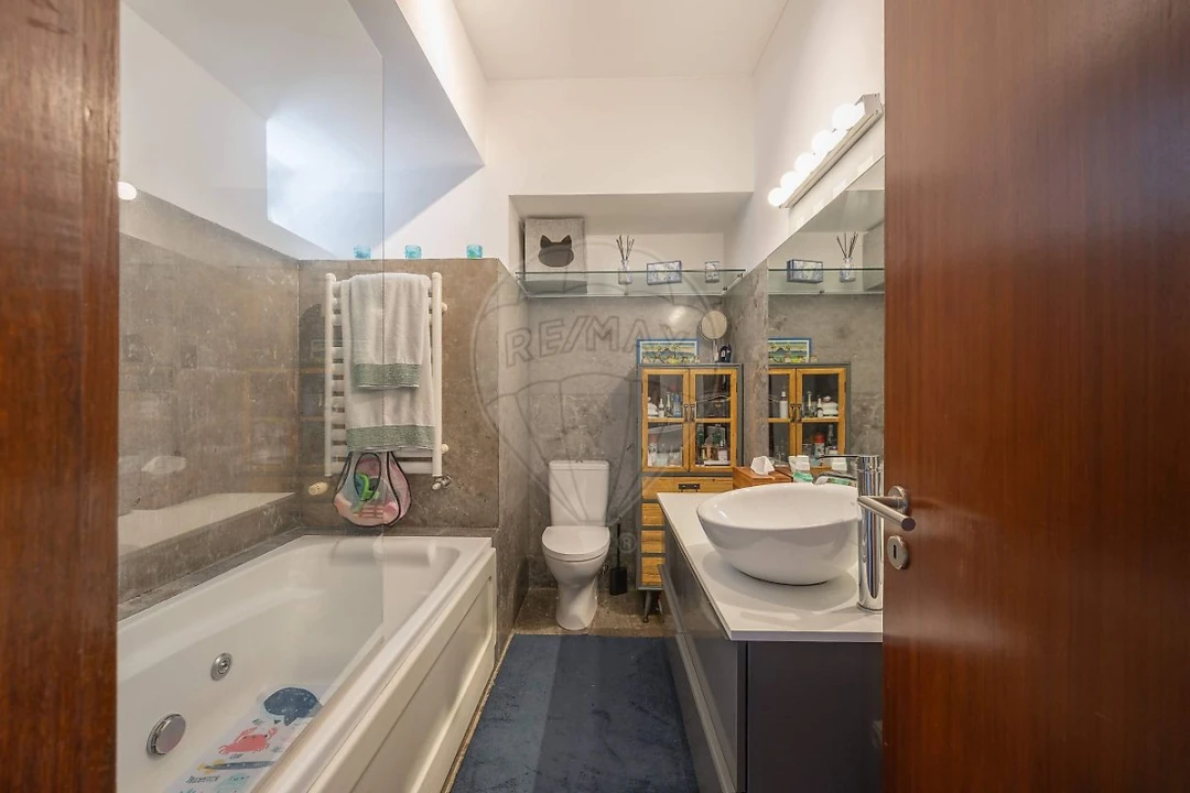 Apartamento T2 para Venda em Algés, Linda-A-Velha e Cruz Quebrada-Dafundo Foto 4
