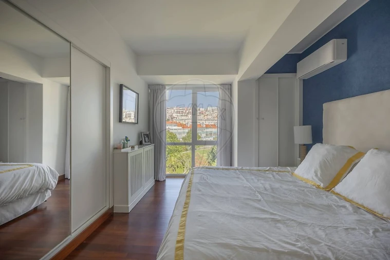 Apartamento T2 para Venda em Algés, Linda-A-Velha e Cruz Quebrada-Dafundo Foto 3