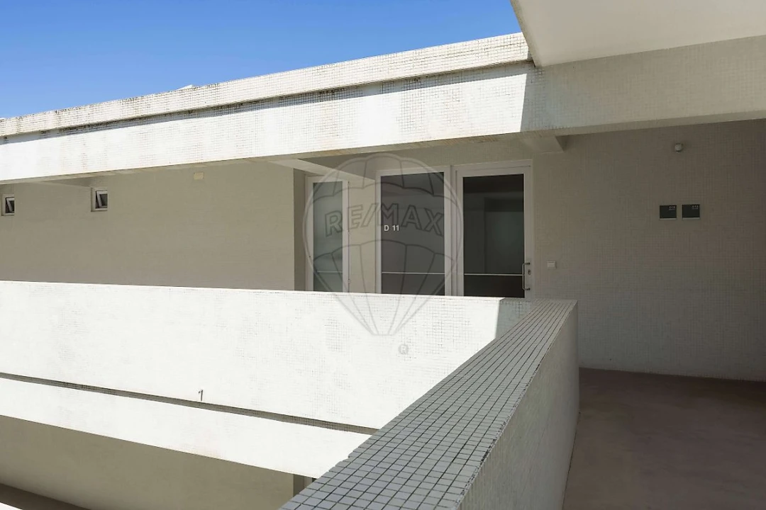 Apartamento T2 para Venda em Algés, Linda-A-Velha e Cruz Quebrada-Dafundo Foto 23