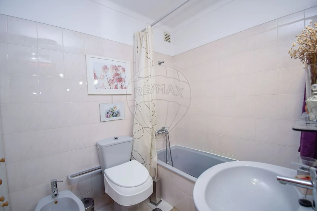 Apartamento T2 para Arrendamento em Olivais Foto 14