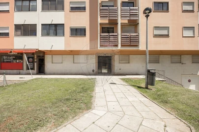 Apartamento T1 para Venda em Cacém e São Marcos
