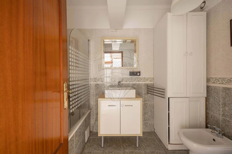 Apartamento T1 para Venda em Cacém e São Marcos Foto 11