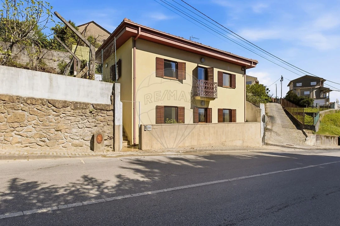Moradia T2 para Venda em Louredo Foto 16