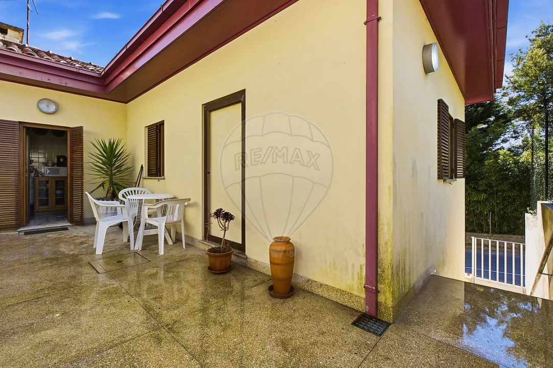 Moradia T2 para Venda em Louredo Foto 18