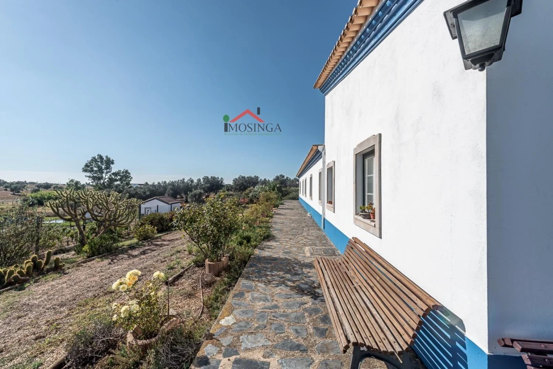 Moradia T4 para Venda em Ferreira do Alentejo e Canhestros Foto 11