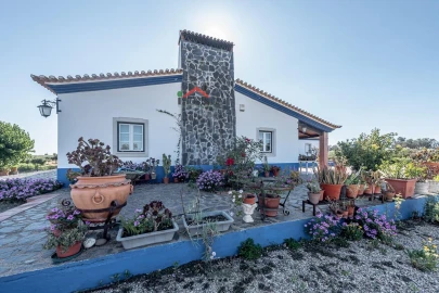 Moradia T4 para Venda em Ferreira do Alentejo e Canhestros