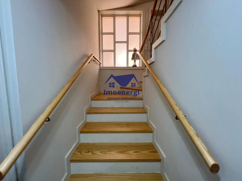 Moradia T4 para Venda em Arvore Foto 41