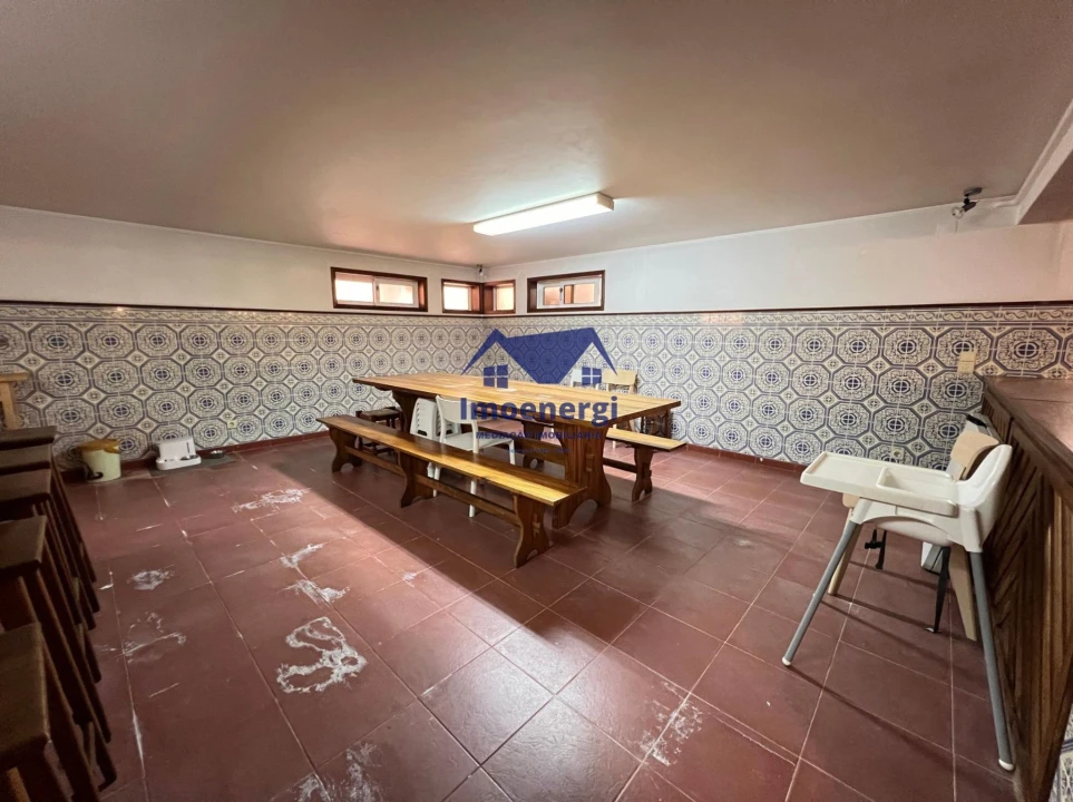 Moradia T4 para Venda em Arvore Foto 7