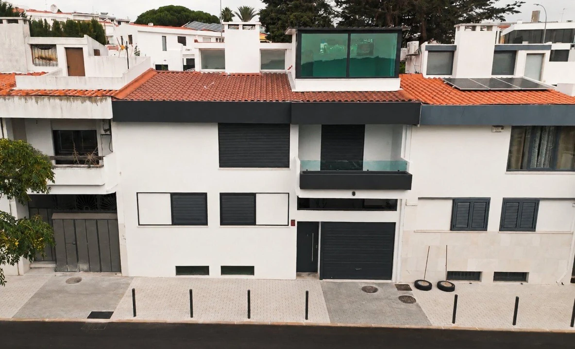 Moradia T5 para Venda em Alfragide Foto 43