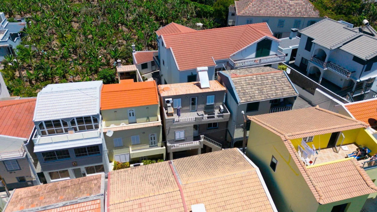 Moradia T4 para Venda em Paul do Mar Foto 31